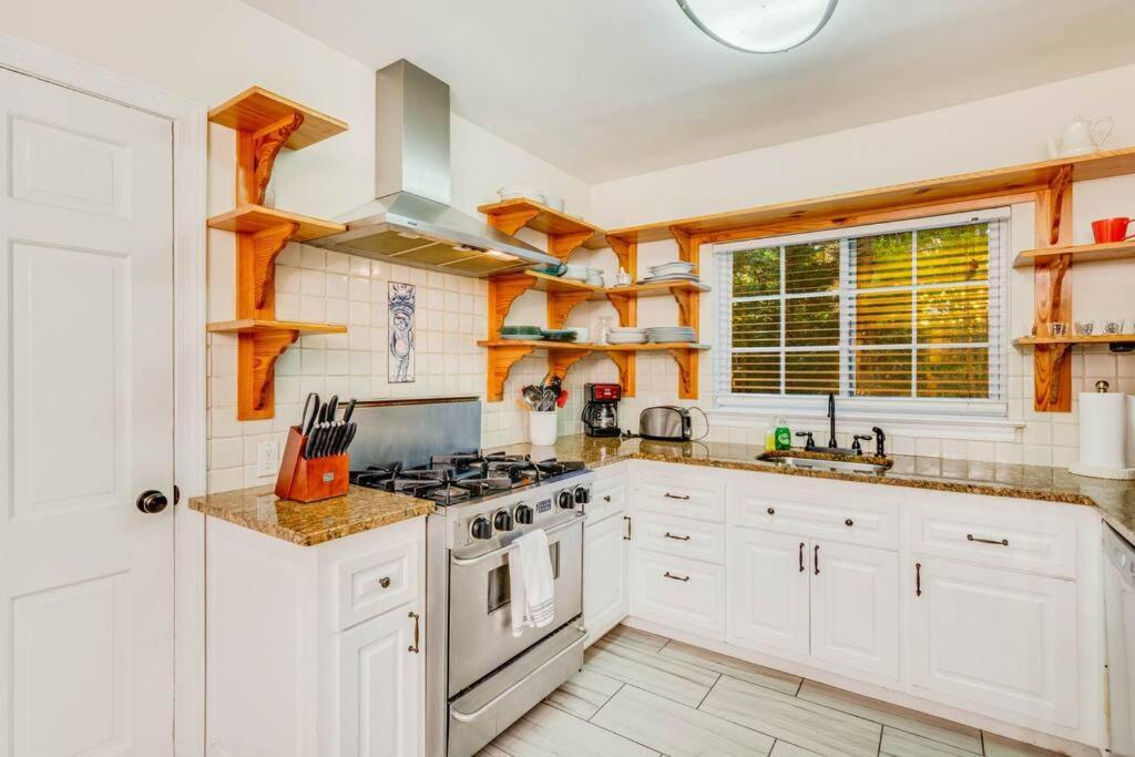 Stunning Atl 5Bdr Home Near Cdc Emory Sleeps 12 Атланта Екстериор снимка