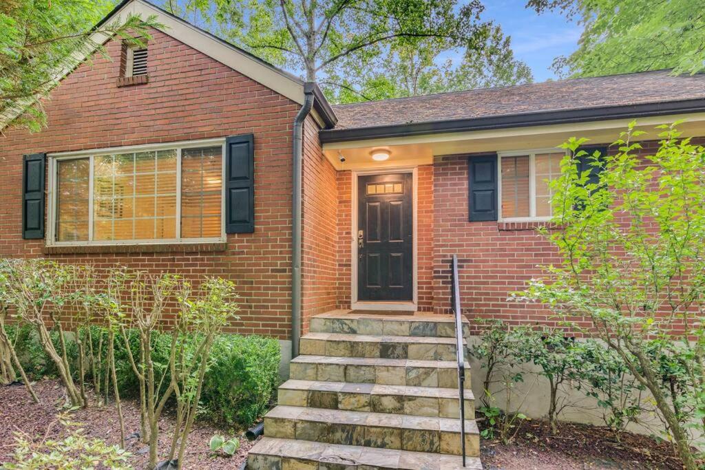 Stunning Atl 5Bdr Home Near Cdc Emory Sleeps 12 Атланта Екстериор снимка