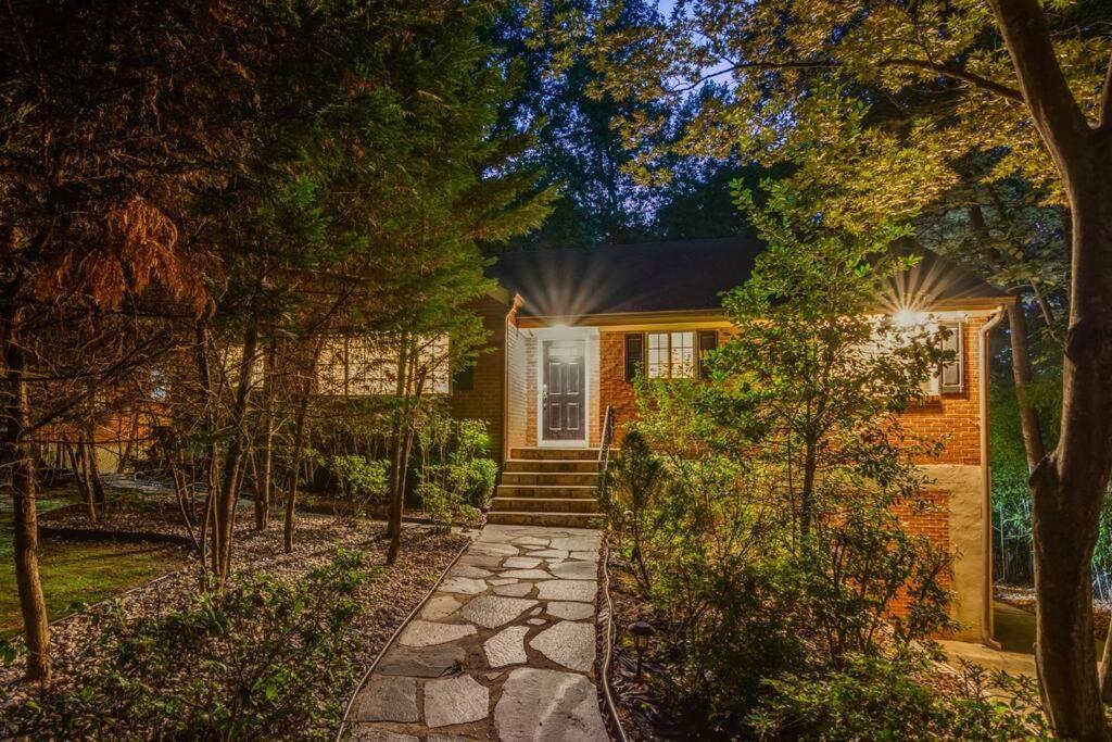 Stunning Atl 5Bdr Home Near Cdc Emory Sleeps 12 Атланта Екстериор снимка